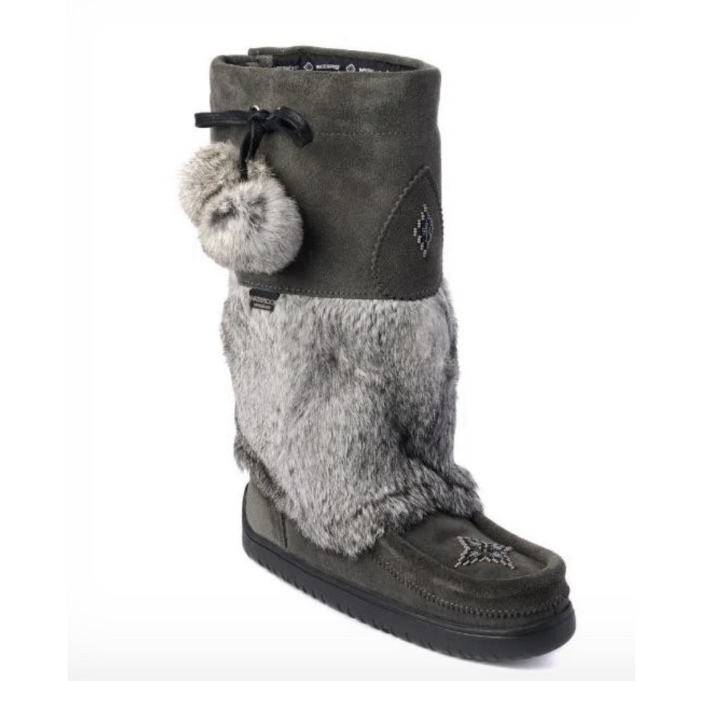 Manitobah Mukluks Waterproof Snowy Owl Suede Fur Beaded Winter Boots Women sz. 7